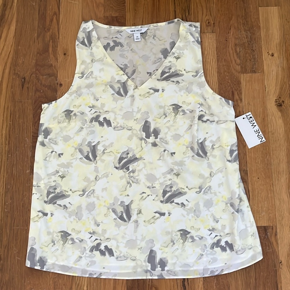 NWT Nine West Front Lined Blouse